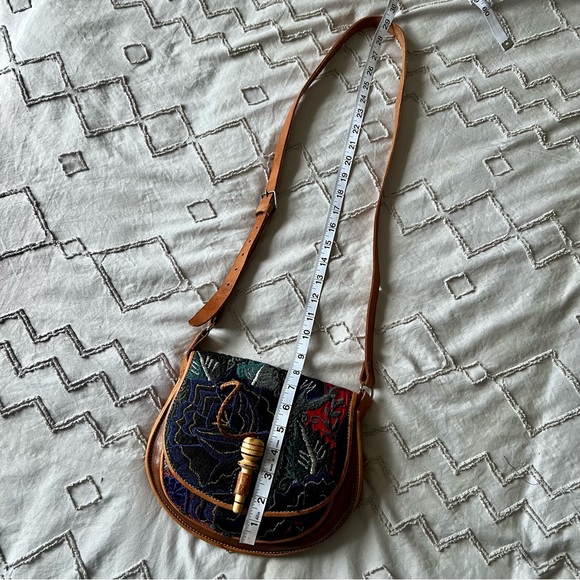 vintage embroidered leather crossbody bag - Picture 11 of 16
